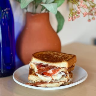 Bacon Tomato Grilled Cheese